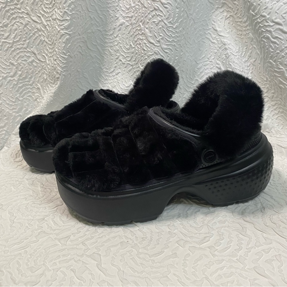 Crocs Stomp Lined Quilted Clog Black Men’s 12 Women’s 14 NEW